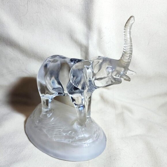 Vintage French 24% Lead Crystal Elephant Figurine on Frosted Base SHIPS FREE - Picture 4 of 9